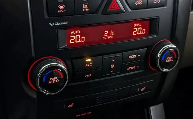 Kia Sorento, II — фото 13