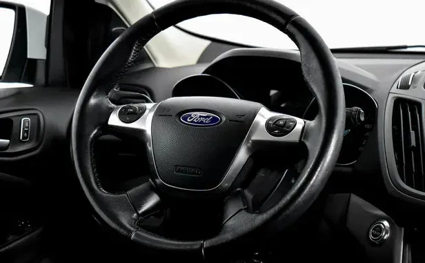 Ford Kuga, II — фото 8
