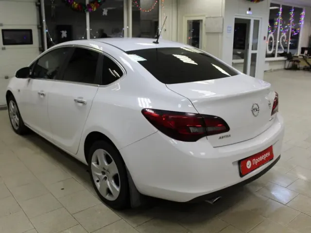 Opel Astra, J Рестайлинг — фото 10