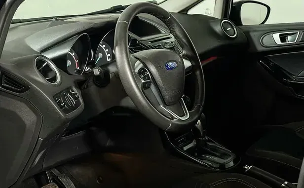Ford Fiesta, Mk6 Рестайлинг — фото 7