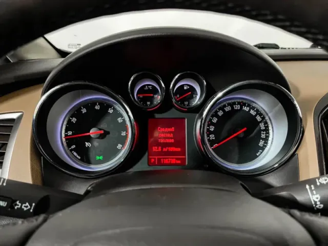 Opel Astra, J Рестайлинг — фото 9