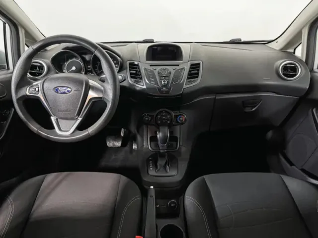 Ford Fiesta, Mk6 Рестайлинг — фото 12