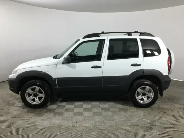 Chevrolet Niva, I Рестайлинг — фото 4