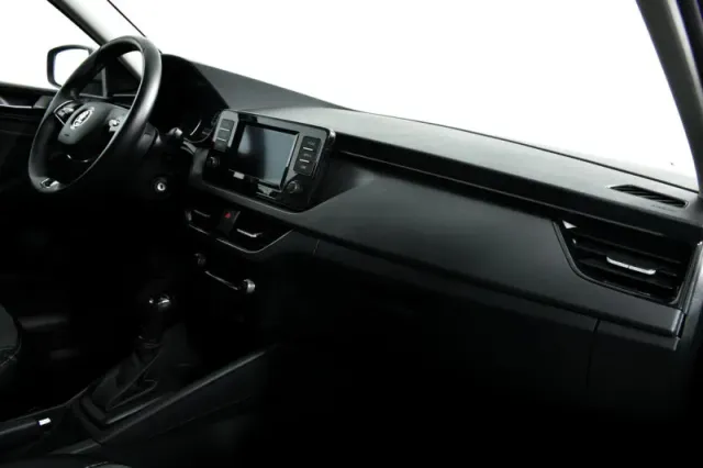 Skoda Rapid, II — фото 10