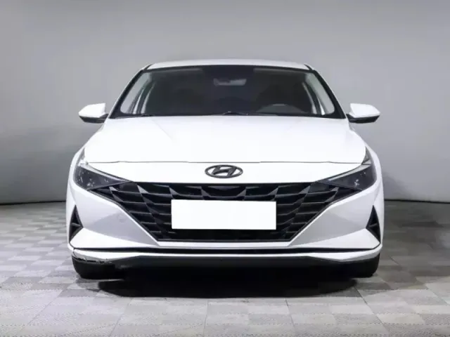 Hyundai Elantra, VII (CN7) — фото 2