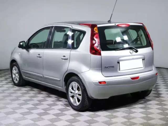 Nissan Note — фото 7