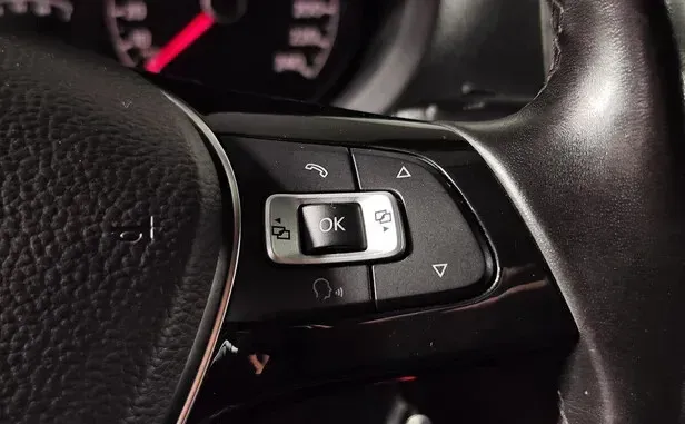 Volkswagen Polo, V Рестайлинг — фото 12