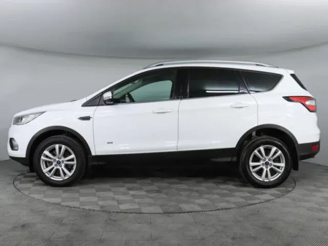 Ford Kuga, II Рестайлинг — фото 8