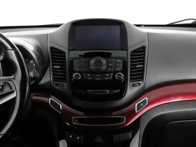 Chevrolet Orlando — фото 12