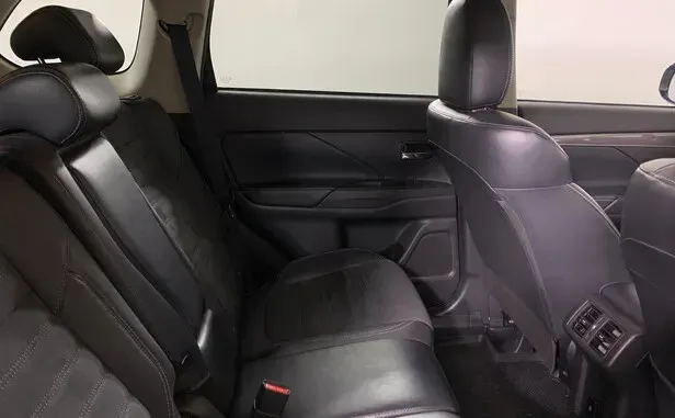 Mitsubishi Outlander, III Рестайлинг 3 — фото 9