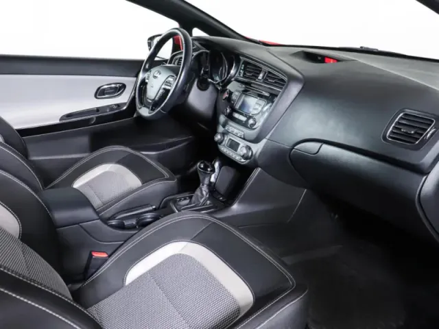 Kia Ceed, II Рестайлинг — фото 16