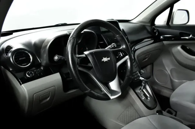 Chevrolet Orlando, I — фото 14