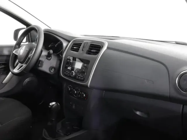 Renault Sandero, II Рестайлинг — фото 10