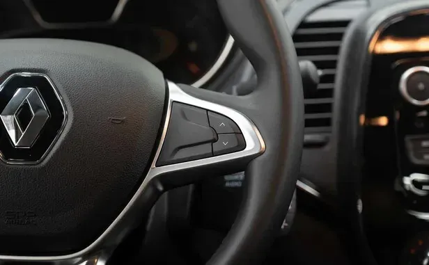 Renault Kaptur, I Рестайлинг — фото 13