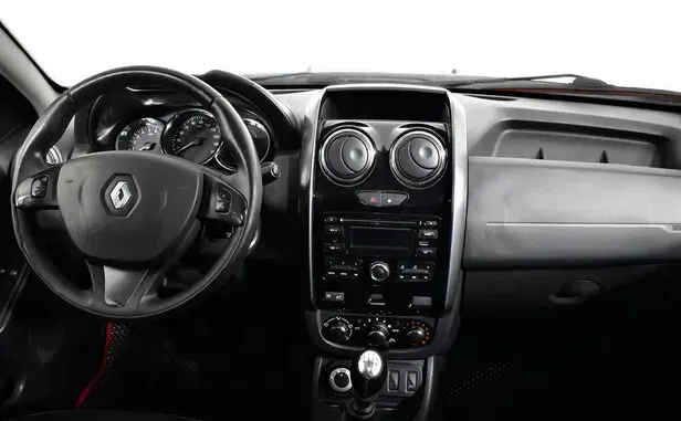 Renault Duster, I Рестайлинг — фото 6