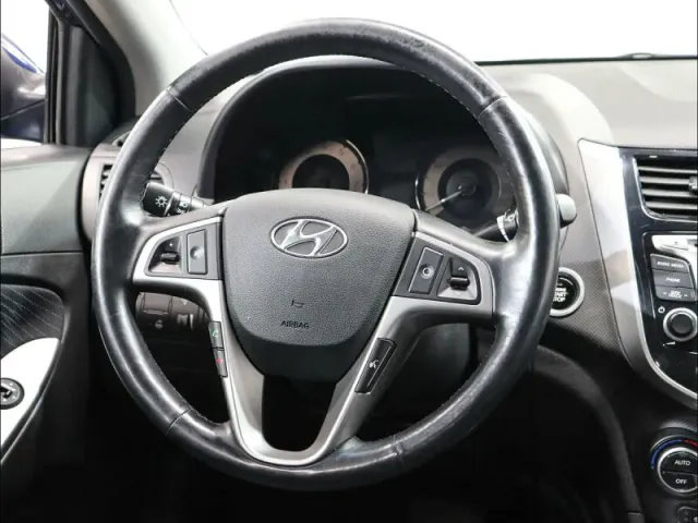 Hyundai Solaris, I — фото 12