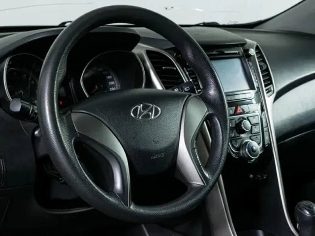 Hyundai i30, II — фото 10