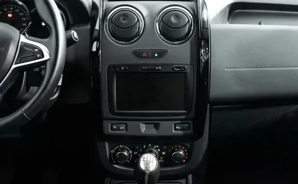 Renault Duster, I Рестайлинг — фото 7