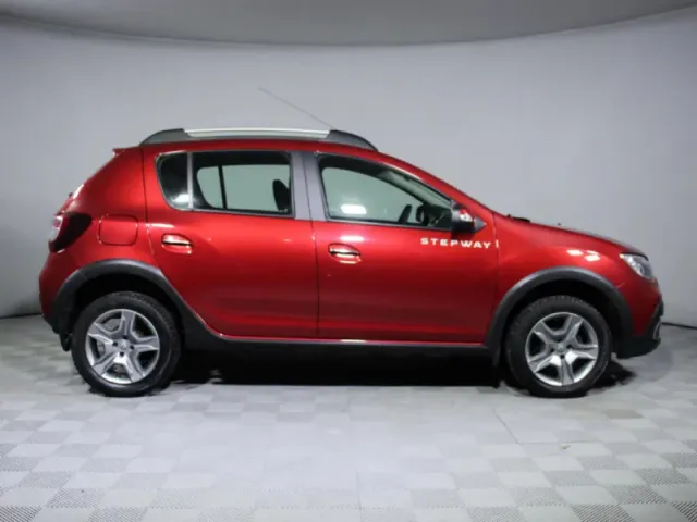 Renault Sandero, II Рестайлинг — фото 18