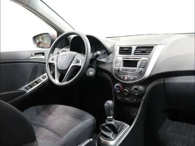 Hyundai Solaris, I Рестайлинг — фото 14