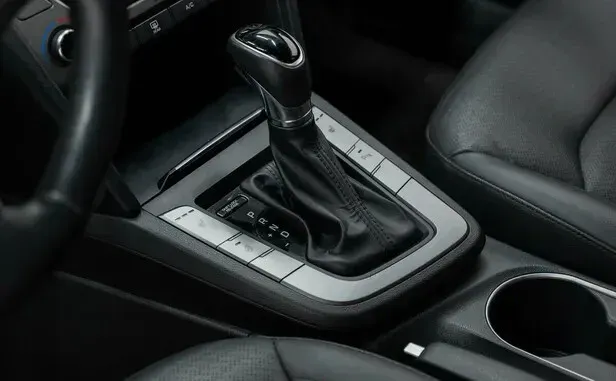 Hyundai Elantra, VI (AD) — фото 14