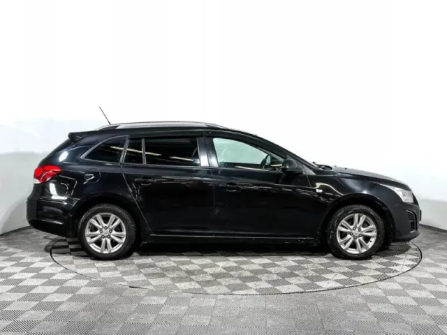 Chevrolet Cruze, I Рестайлинг — фото 4