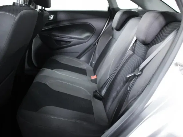 Ford Fiesta, Mk6 Рестайлинг — фото 11