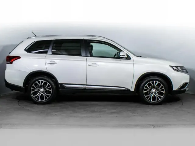 Mitsubishi Outlander, III Рестайлинг 2 — фото 4