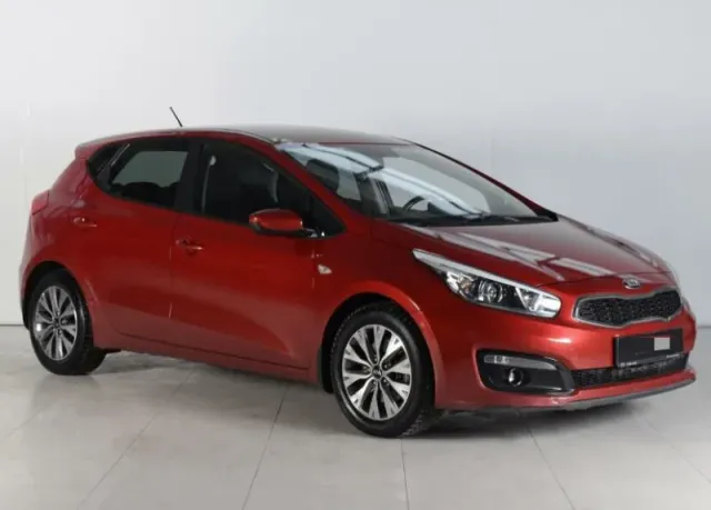 Kia Ceed, II Рестайлинг — фото 2
