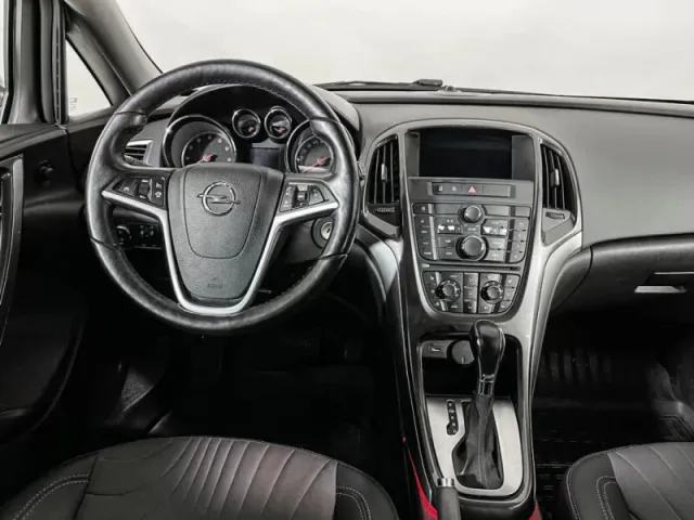 Opel Astra, J Рестайлинг — фото 11