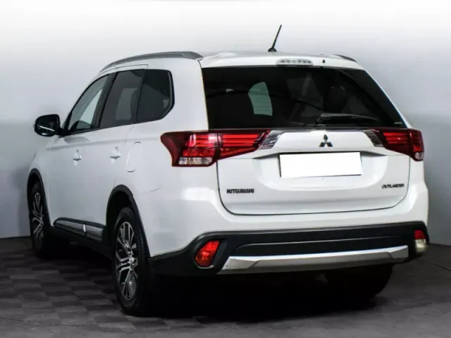 Mitsubishi Outlander, III Рестайлинг 2 — фото 7