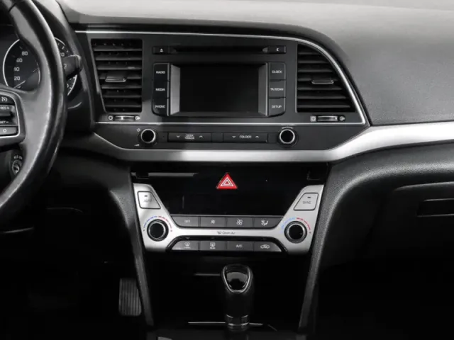 Hyundai Elantra, VI (AD) — фото 13