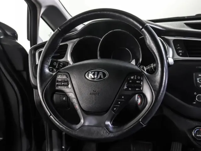 Kia Ceed, II Рестайлинг — фото 11