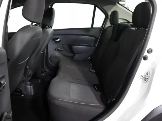 Renault Logan, II Рестайлинг — фото 9