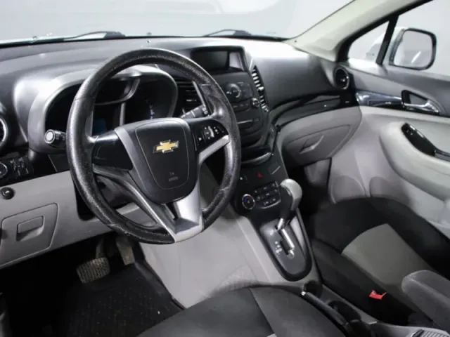 Chevrolet Orlando — фото 10