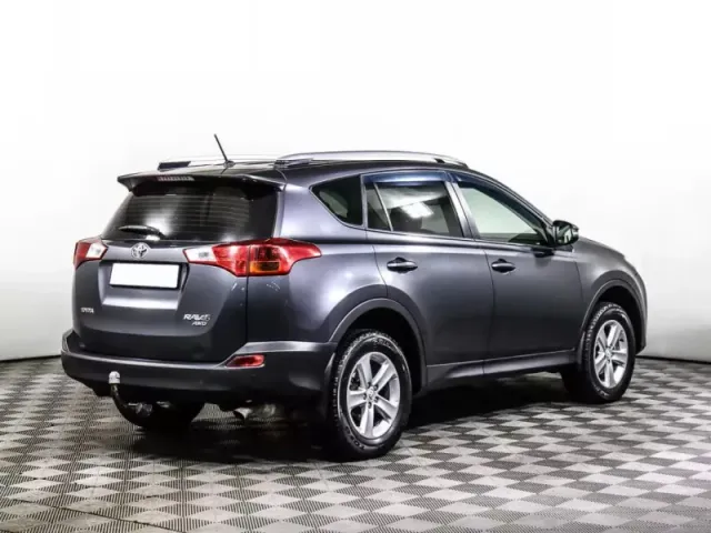 Toyota RAV4, IV (XA40) — фото 5
