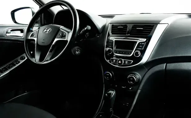Hyundai Solaris, I Рестайлинг — фото 5