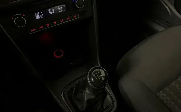 Volkswagen Polo, V Рестайлинг — фото 10