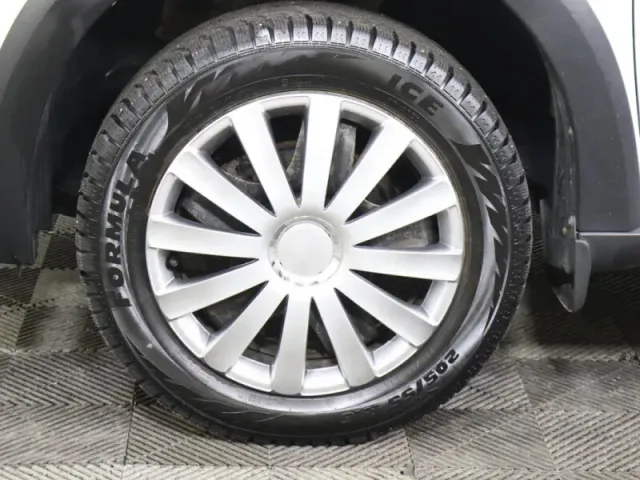 Renault Logan, II Рестайлинг — фото 10
