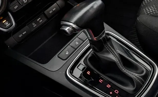 Kia Rio, IV — фото 11