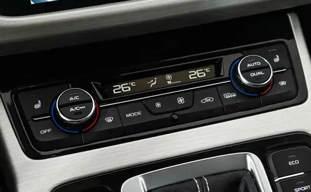 Geely Atlas, I — фото 11
