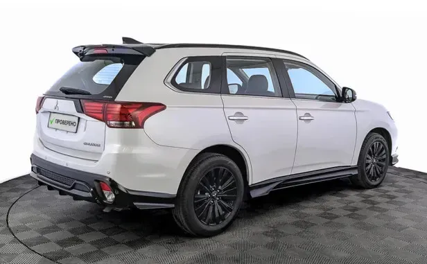 Mitsubishi Outlander, III Рестайлинг 3 — фото 2