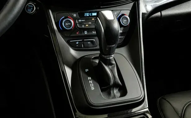 Ford Kuga, II Рестайлинг — фото 8