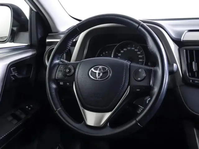Toyota RAV4, IV (XA40) — фото 19
