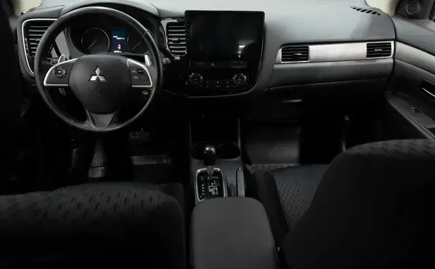 Mitsubishi Outlander, III Рестайлинг — фото 15