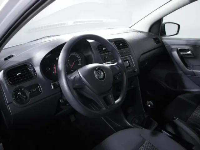 Volkswagen Polo, V Рестайлинг — фото 15