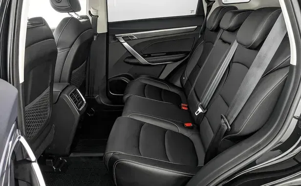 Geely Atlas Pro — фото 9