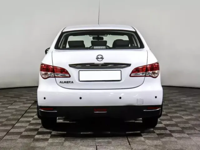 Nissan Almera, III (G15) — фото 6