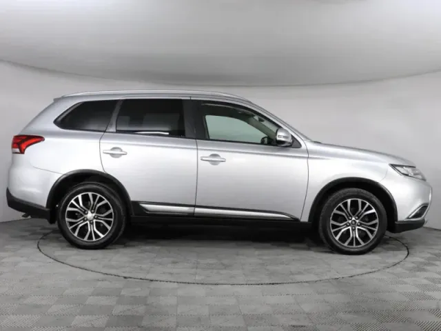 Mitsubishi Outlander, III Рестайлинг 2 — фото 4