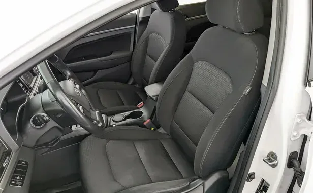 Hyundai Elantra, VI (AD) — фото 8